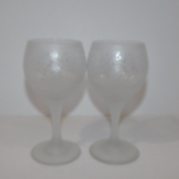 Set 2 Vintage Etched Moose Wine Glasses 6.5" tall - Picture 5 of 6